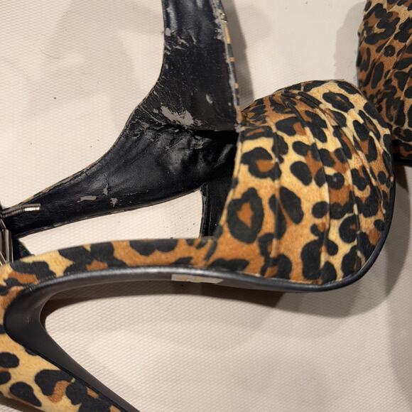 Qupid Leopard 5 1/2" High Heel Pumps SZ 6 1/2 - Picture 7 of 7